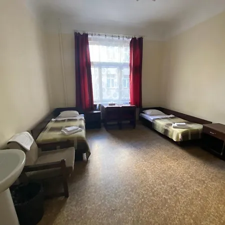 Hostel Viktorija With Private Rooms-3